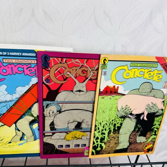 Concrete 3-7 9 Fragile Creatures 1-4 A New Life & 3 Uneasy Pieces Paul Chadwick - Picture 6 of 7